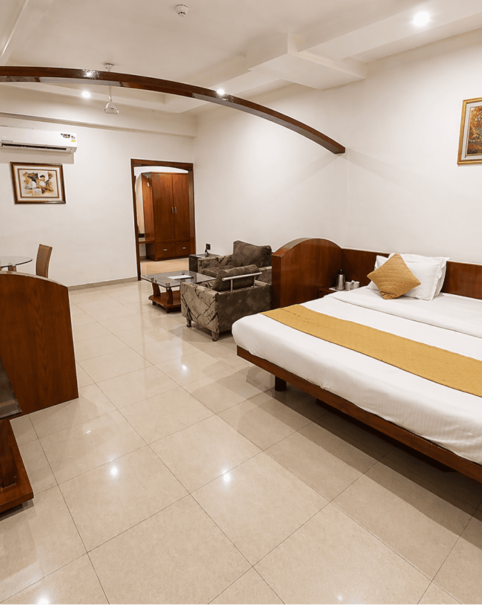 Suite Room with Bathtub